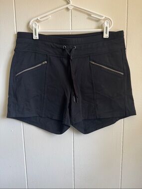 Athleta Black Metro Slouch Shortie Sz S
